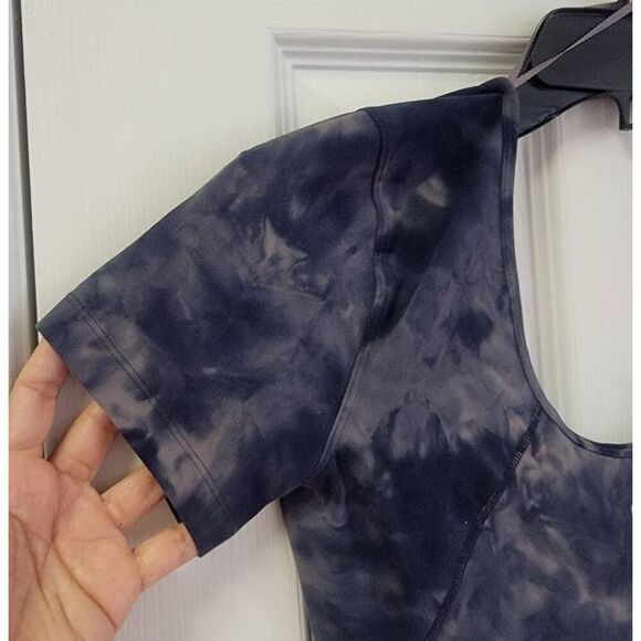 Lululemon Align Diamond Dye Lunar Tee 4 - Picture 6 of 8